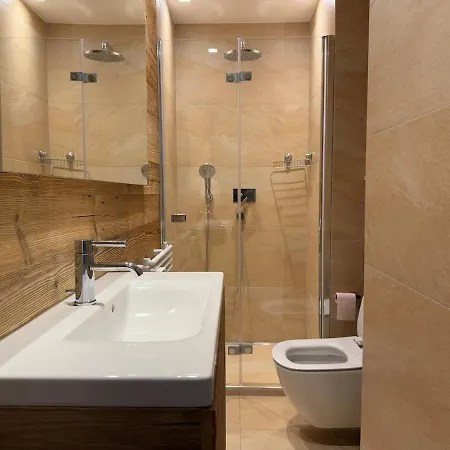 Luxury Duplex ,swiss Alps クラン