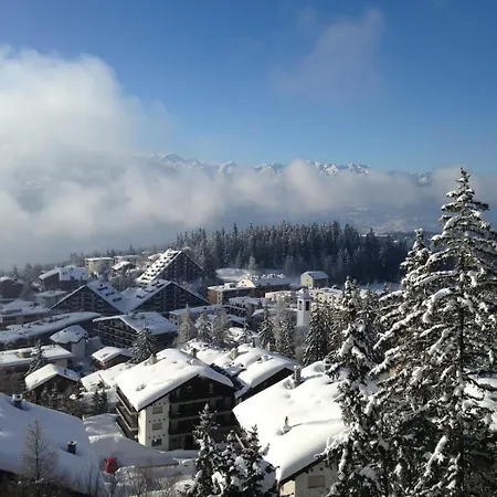 Luxury Duplex ,swiss Alps クラン