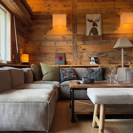 Luxury Duplex ,swiss Alps * クラン